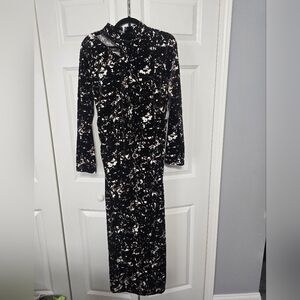 Elegant Black and White Long Sleeve Dress